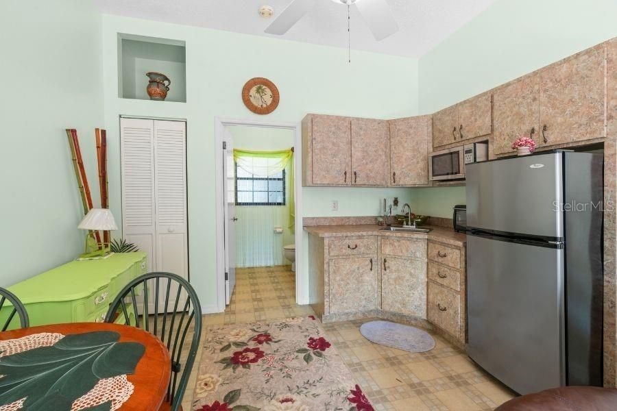 For Sale: $949,000 (5 beds, 3 baths, 3656 Square Feet)