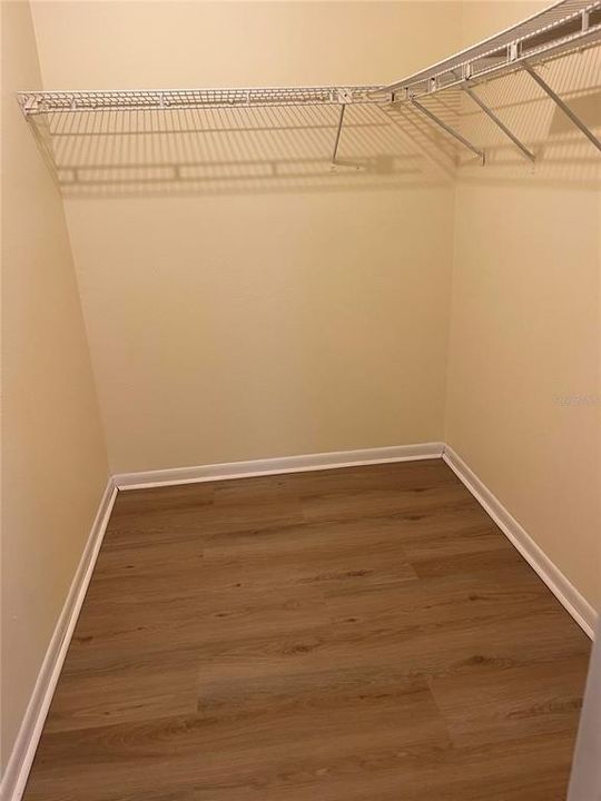 合同活跃: $1,650 (2 贝兹, 2 浴室, 1220 平方英尺)