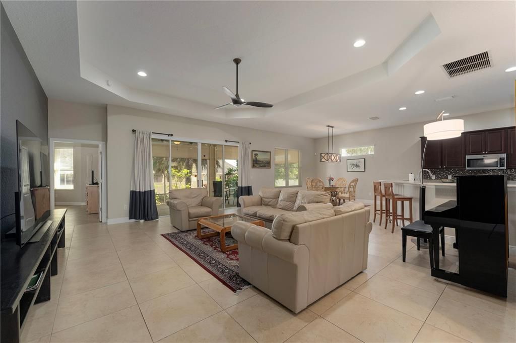 Active With Contract: $379,900 (3 beds, 2 baths, 2352 Square Feet)