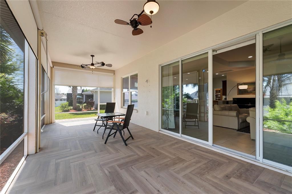 Active With Contract: $379,900 (3 beds, 2 baths, 2352 Square Feet)