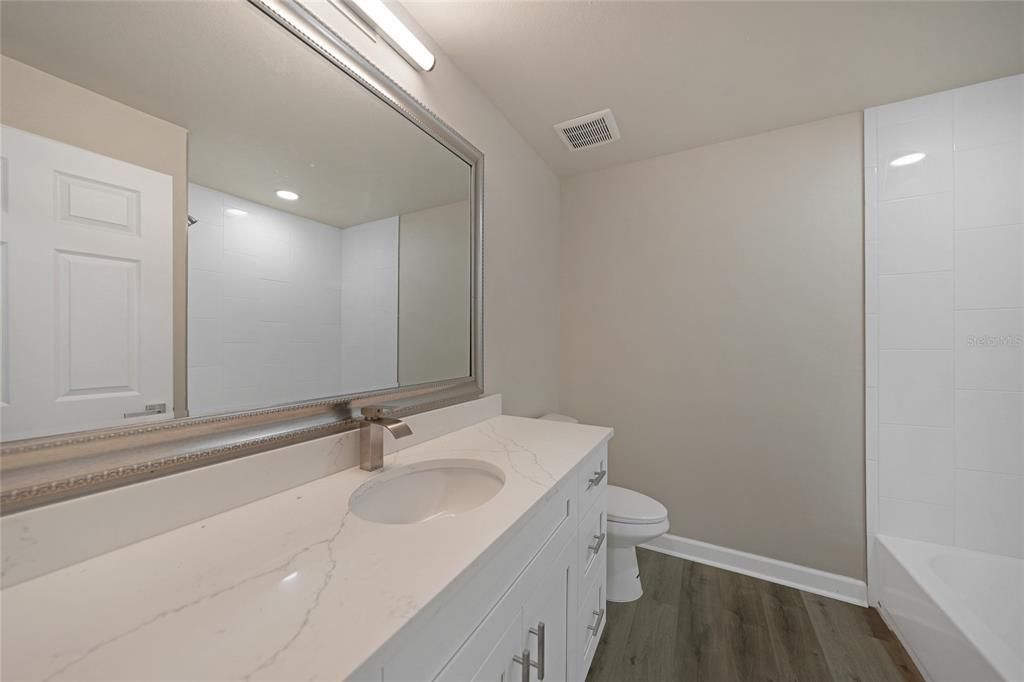 待售: $1,000,000 (27 贝兹, 0 浴室, 5885 平方英尺)