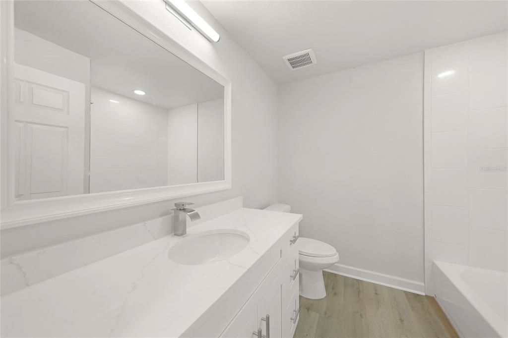 待售: $1,000,000 (27 贝兹, 0 浴室, 5885 平方英尺)