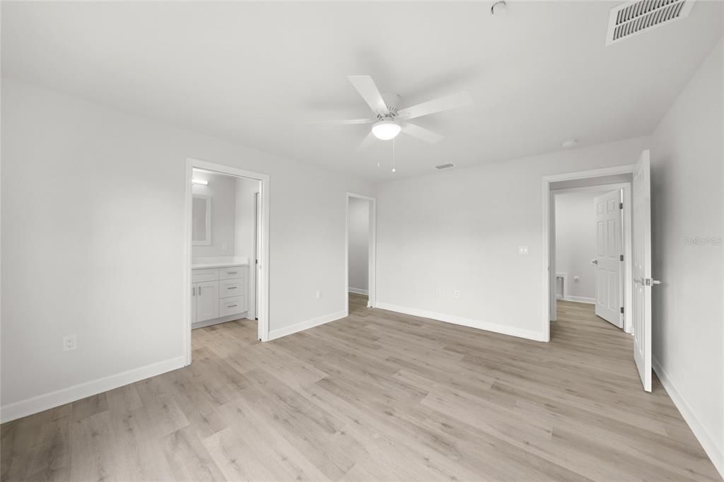 待售: $1,000,000 (27 贝兹, 0 浴室, 5885 平方英尺)