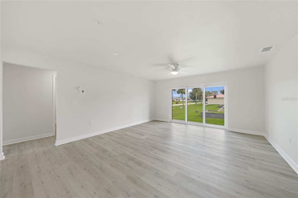 待售: $1,000,000 (27 贝兹, 0 浴室, 5885 平方英尺)