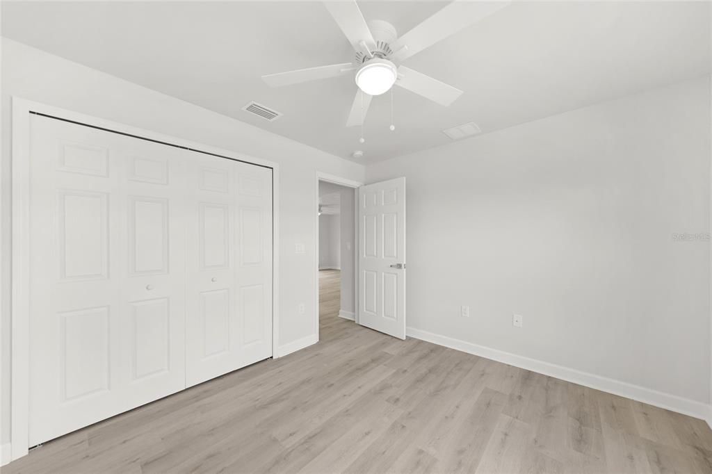 待售: $1,000,000 (27 贝兹, 0 浴室, 5885 平方英尺)