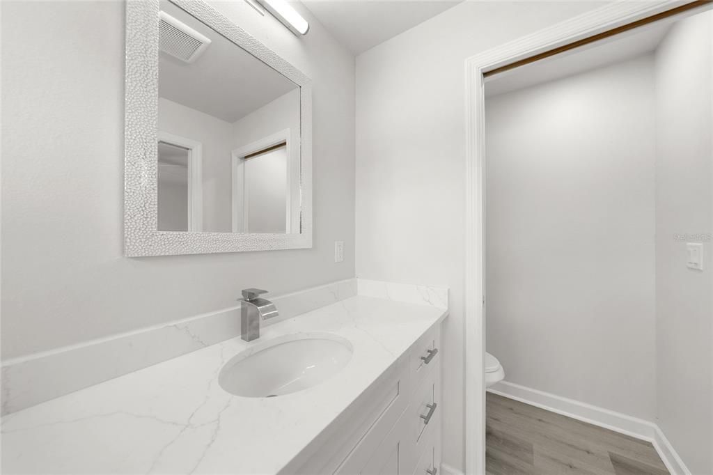 待售: $1,000,000 (27 贝兹, 0 浴室, 5885 平方英尺)