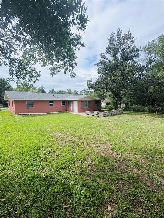 出租: $1,550 (3 贝兹, 2 浴室, 1376 平方英尺)