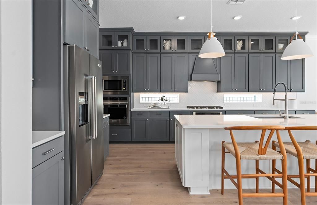 For Sale: $1,050,000 (5 beds, 5 baths, 4442 Square Feet)