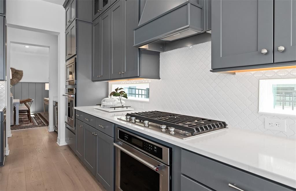 For Sale: $1,050,000 (5 beds, 5 baths, 4442 Square Feet)