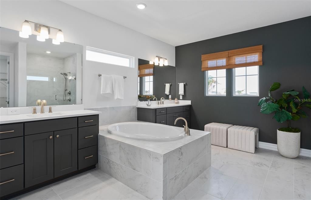 For Sale: $1,050,000 (5 beds, 5 baths, 4442 Square Feet)