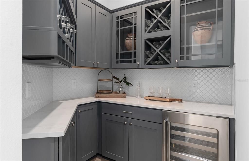 For Sale: $1,050,000 (5 beds, 5 baths, 4442 Square Feet)