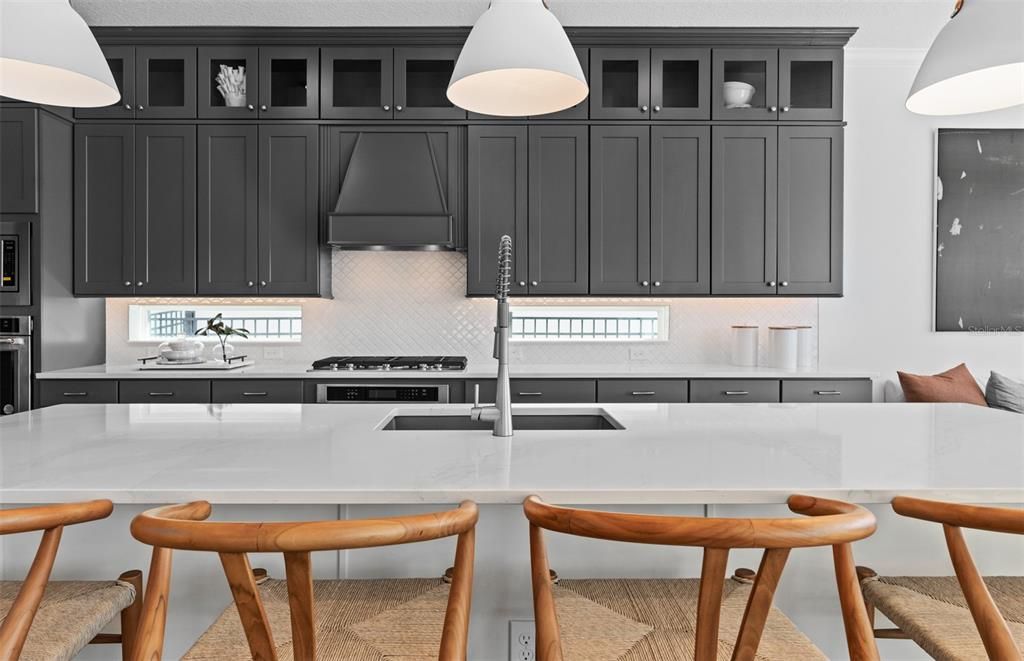 For Sale: $1,050,000 (5 beds, 5 baths, 4442 Square Feet)