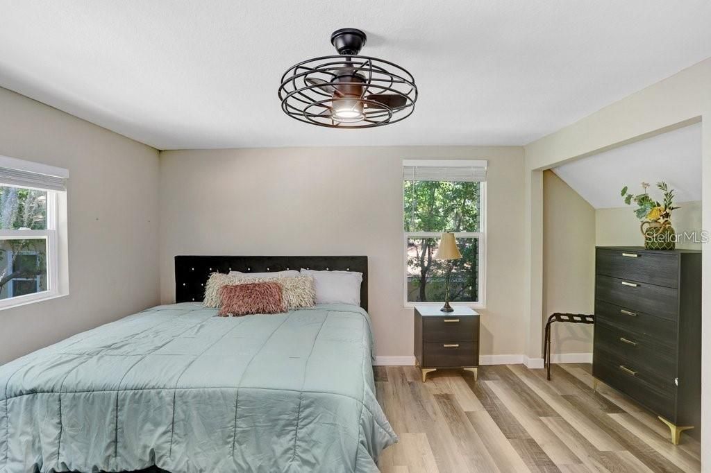 For Rent: $5,495 (4 beds, 2 baths, 2059 Square Feet)