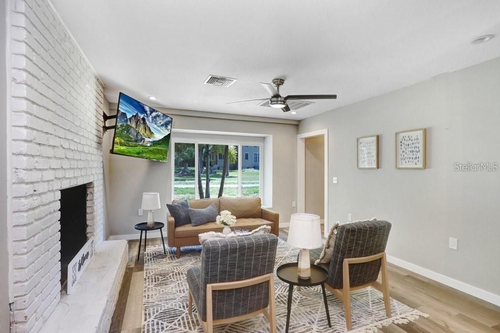 For Rent: $5,495 (4 beds, 2 baths, 2059 Square Feet)