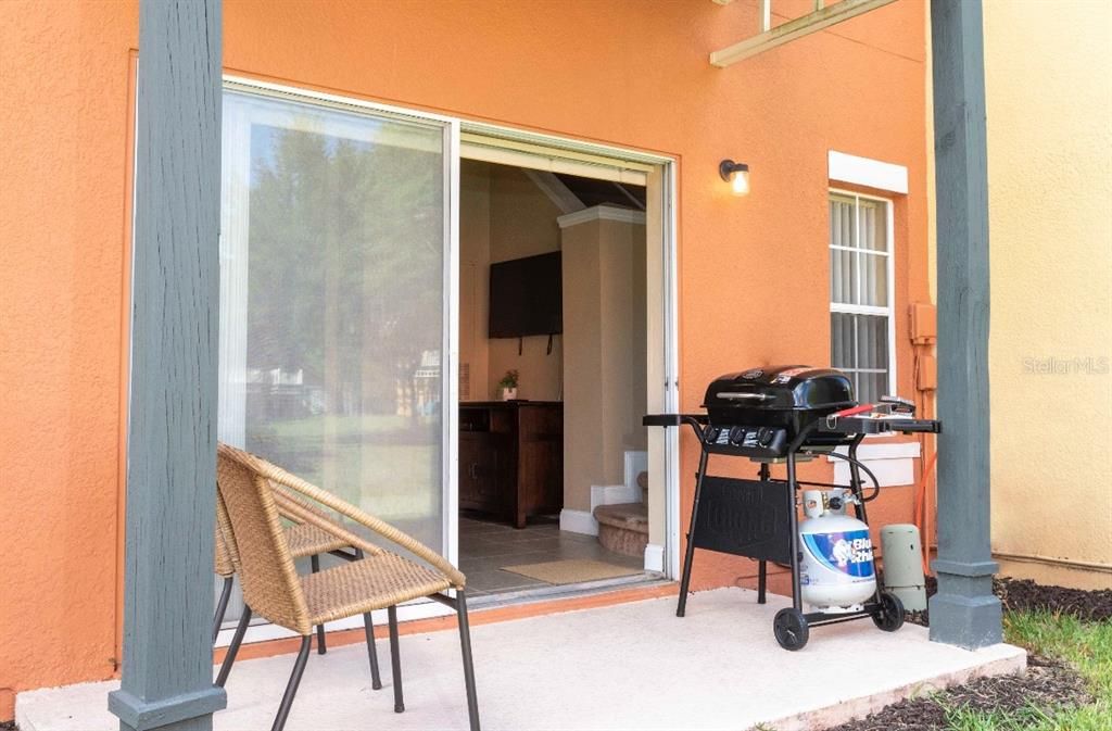 For Rent: $2,300 (3 beds, 2 baths, 1291 Square Feet)