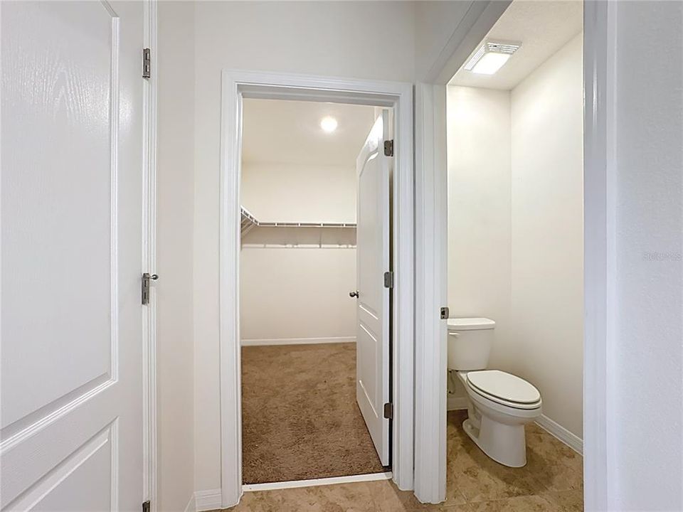 For Rent: $2,290 (4 beds, 2 baths, 1830 Square Feet)