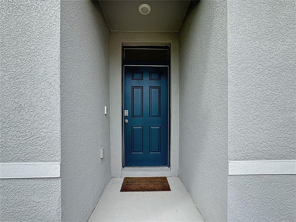 For Rent: $2,290 (4 beds, 2 baths, 1830 Square Feet)