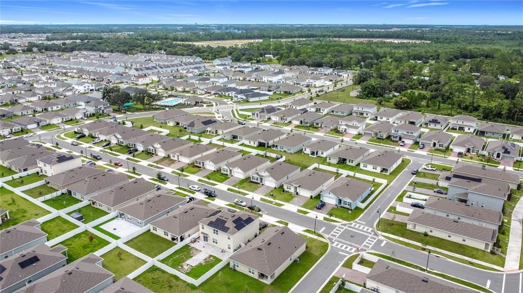 For Rent: $2,290 (4 beds, 2 baths, 1830 Square Feet)