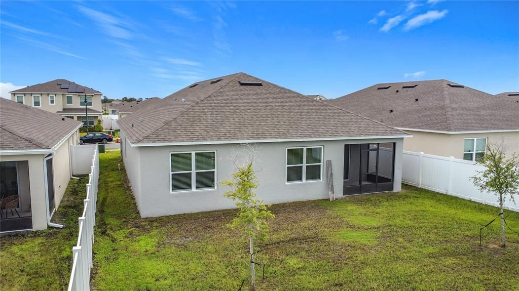 For Rent: $2,290 (4 beds, 2 baths, 1830 Square Feet)