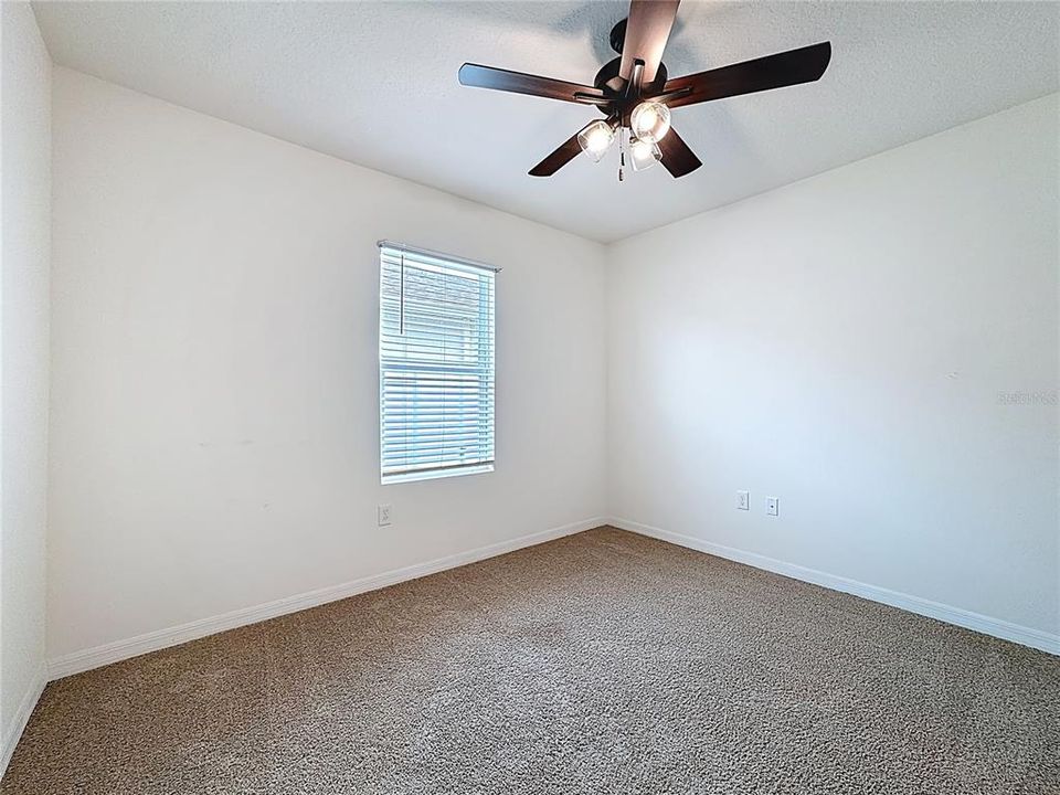 For Rent: $2,290 (4 beds, 2 baths, 1830 Square Feet)