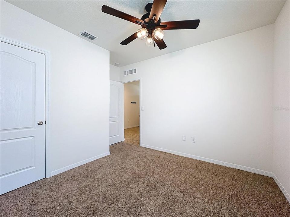 For Rent: $2,290 (4 beds, 2 baths, 1830 Square Feet)