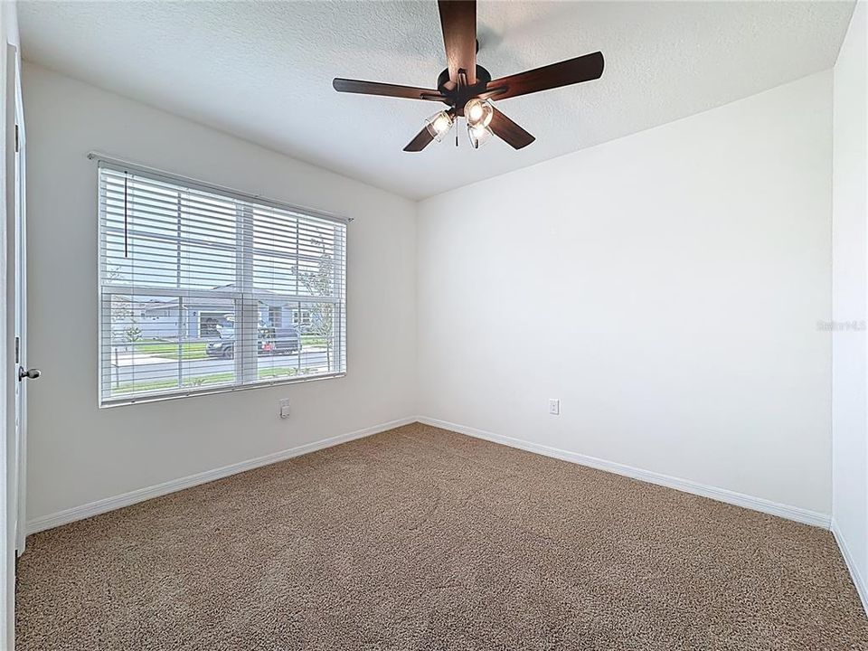 For Rent: $2,290 (4 beds, 2 baths, 1830 Square Feet)