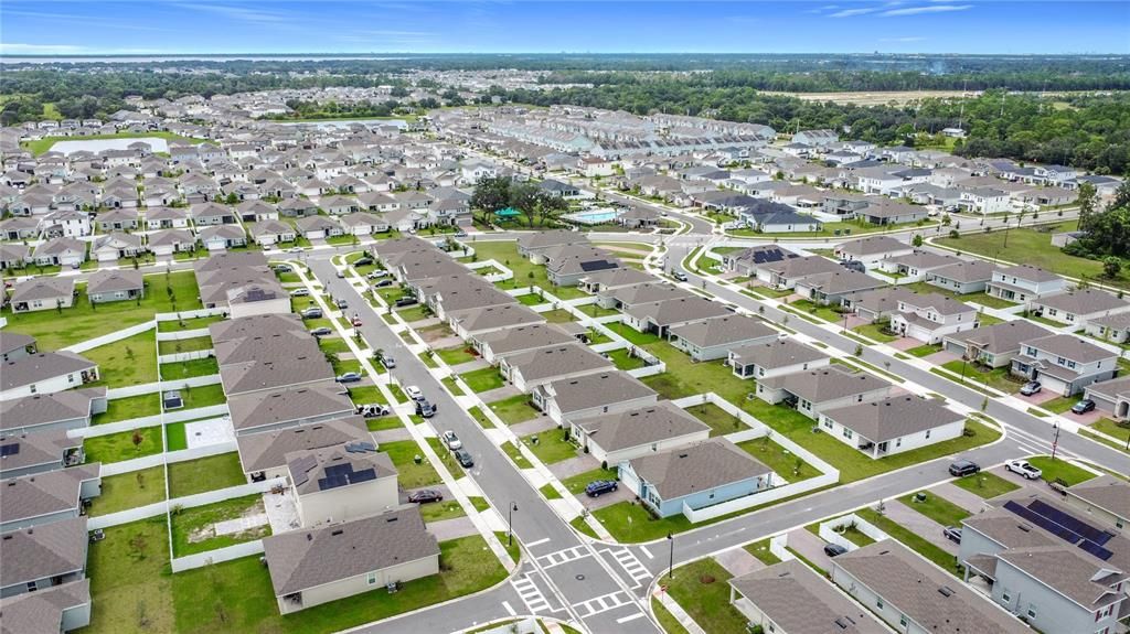 For Rent: $2,290 (4 beds, 2 baths, 1830 Square Feet)