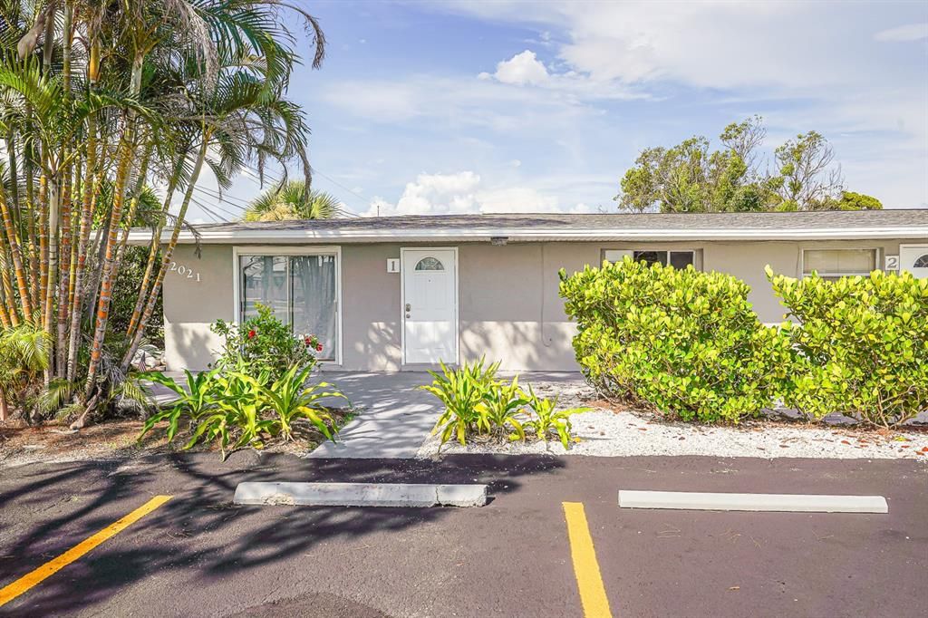 For Rent: $950 (1 beds, 1 baths, 500 Square Feet)