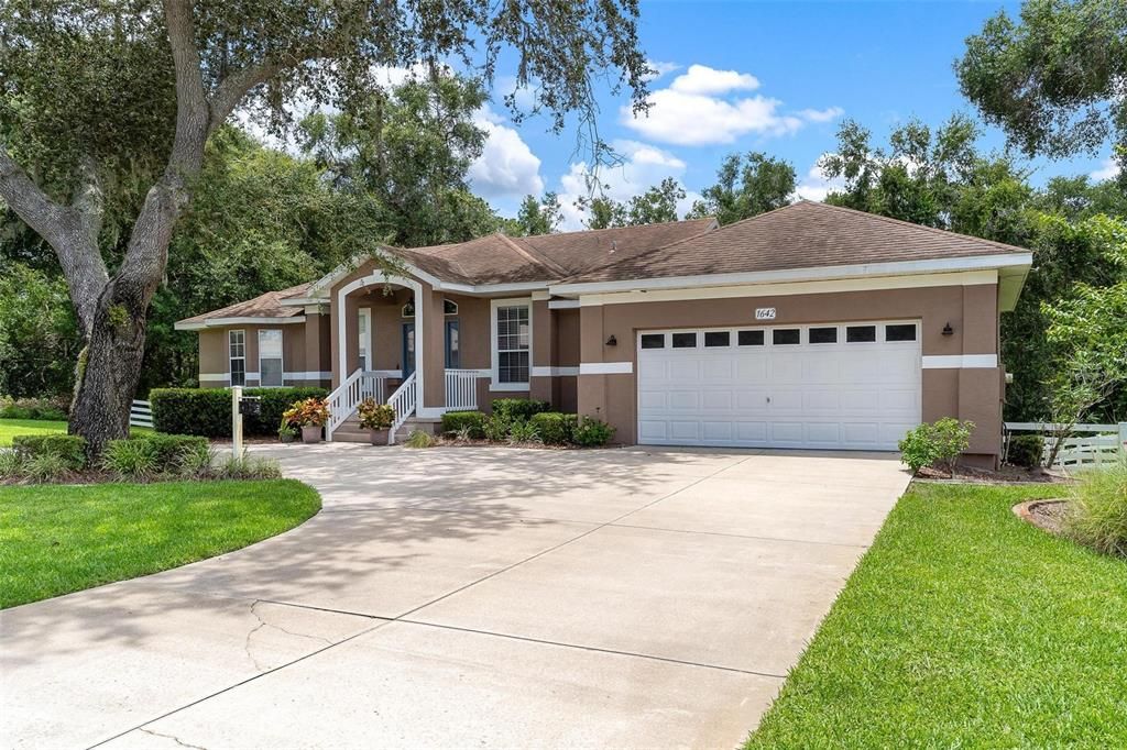 Recently Sold: $399,900 (3 beds, 2 baths, 2508 Square Feet)