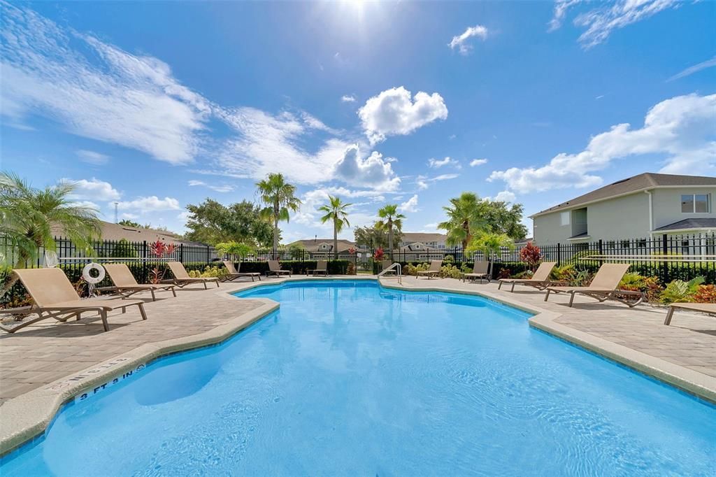 For Sale: $365,000 (3 beds, 2 baths, 1914 Square Feet)