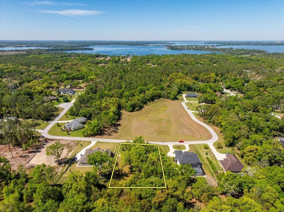 待售: $235,000 (1.01 acres)