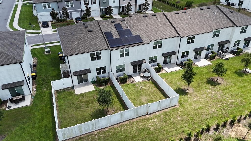 For Sale: $200,000 (3 beds, 2 baths, 1404 Square Feet)