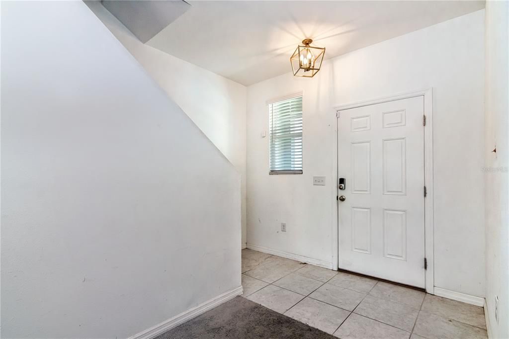 For Sale: $200,000 (3 beds, 2 baths, 1404 Square Feet)