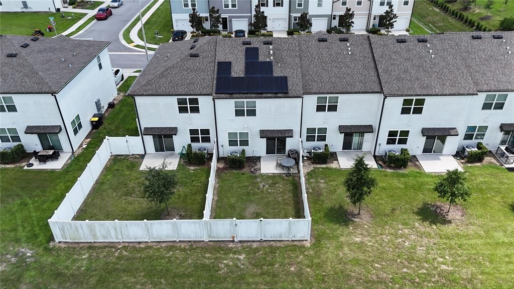 For Sale: $200,000 (3 beds, 2 baths, 1404 Square Feet)