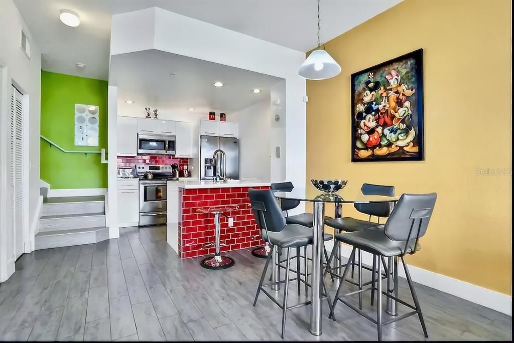 待售: $226,000 (3 贝兹, 2 浴室, 1296 平方英尺)