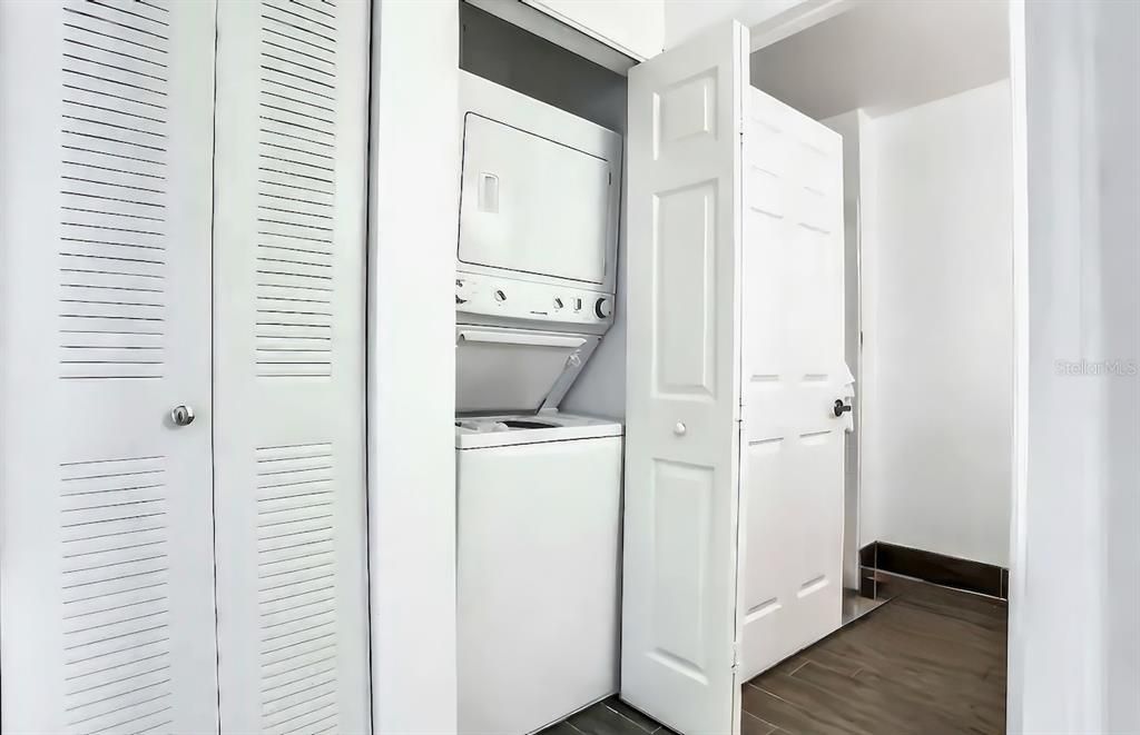 待售: $226,000 (3 贝兹, 2 浴室, 1296 平方英尺)