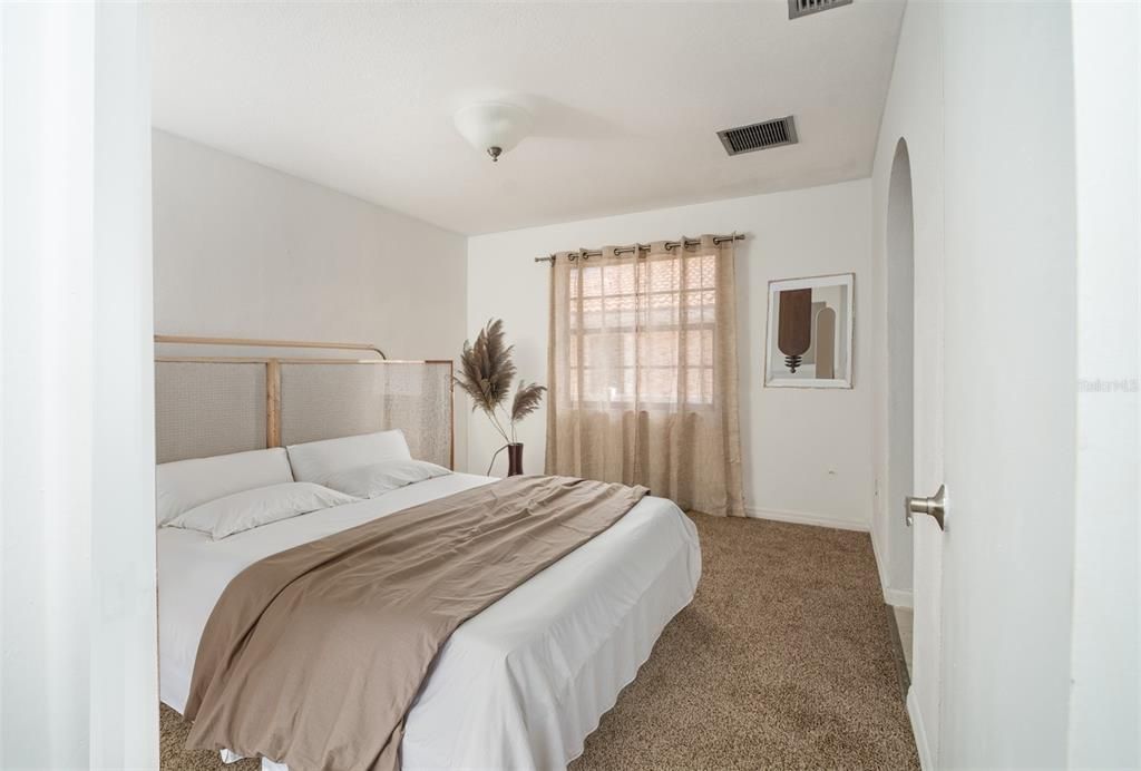 На продажу: $1,175,000 (5 спален, 3 ванн, 3168 Квадратных фут)