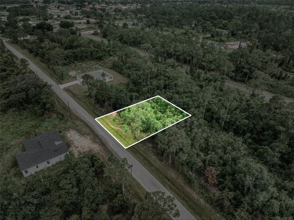 На продажу: $35,000 (0.23 acres)