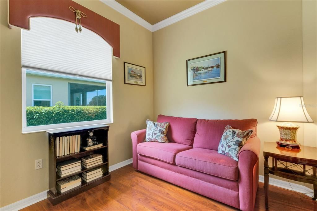 Activo con contrato: $329,000 (2 camas, 2 baños, 1827 Pies cuadrados)