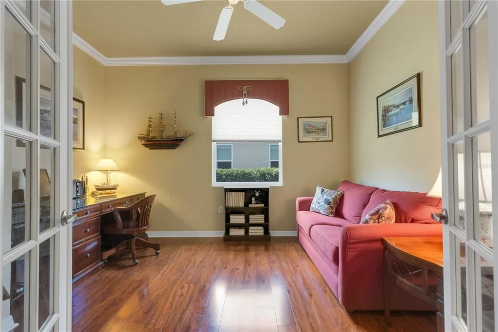 Activo con contrato: $329,000 (2 camas, 2 baños, 1827 Pies cuadrados)