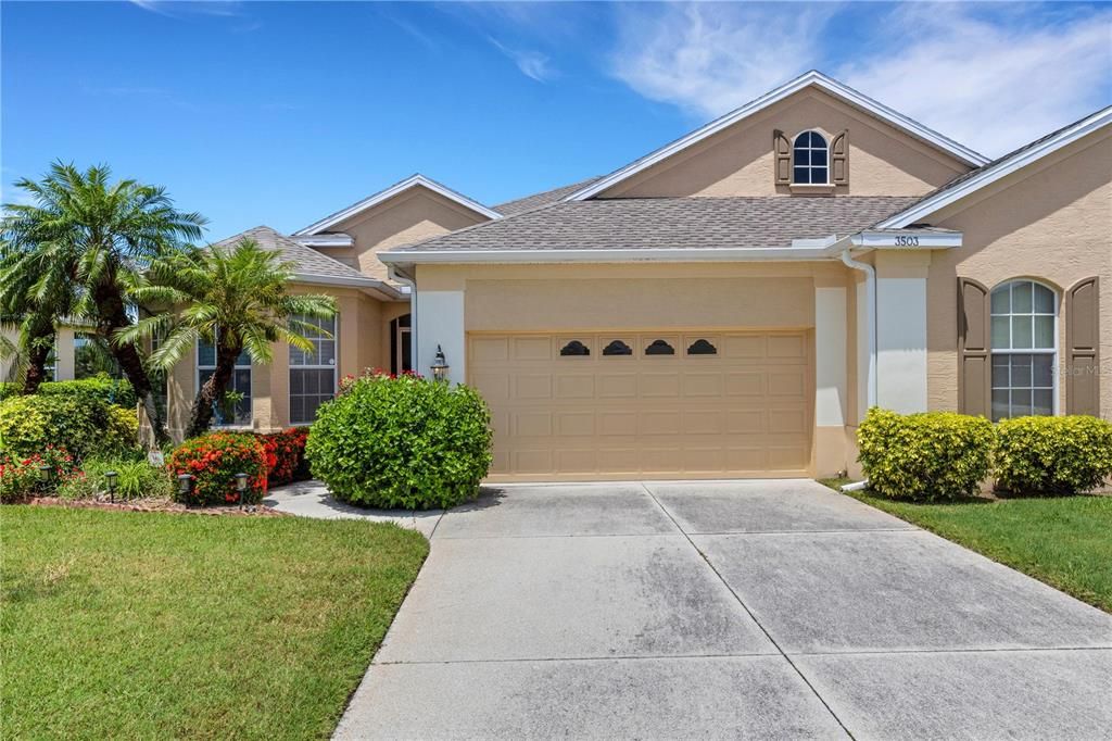 Activo con contrato: $329,000 (2 camas, 2 baños, 1827 Pies cuadrados)