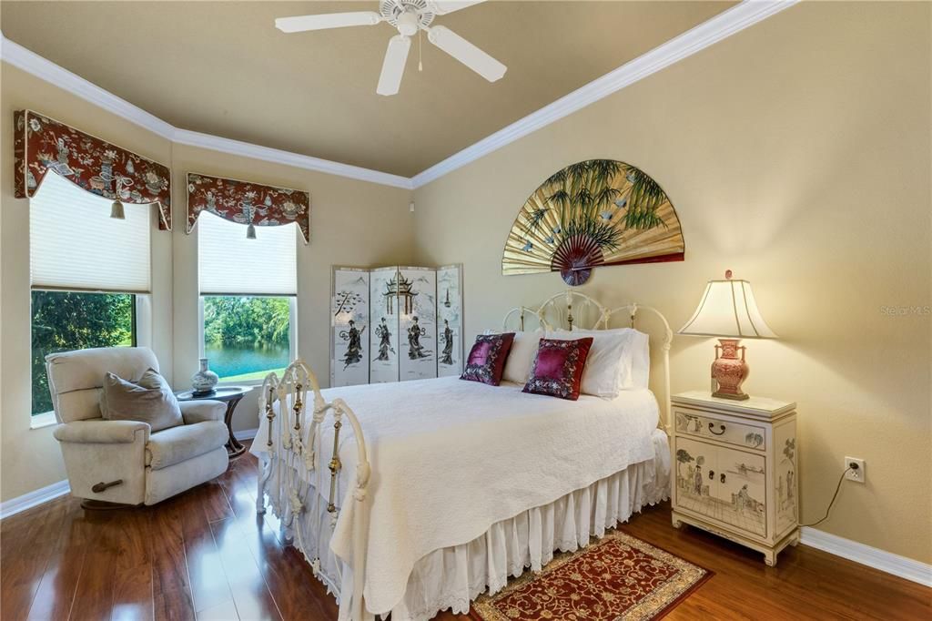 Activo con contrato: $329,000 (2 camas, 2 baños, 1827 Pies cuadrados)