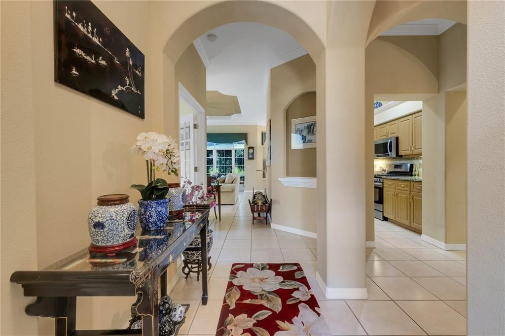 Activo con contrato: $329,000 (2 camas, 2 baños, 1827 Pies cuadrados)