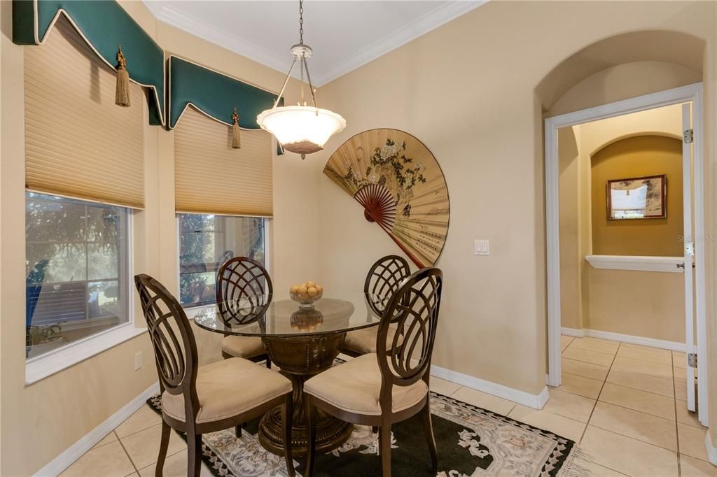 Activo con contrato: $329,000 (2 camas, 2 baños, 1827 Pies cuadrados)