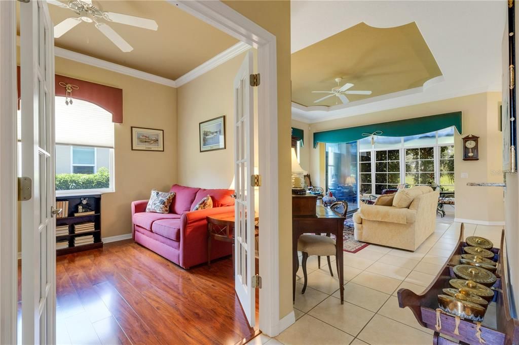 Activo con contrato: $329,000 (2 camas, 2 baños, 1827 Pies cuadrados)