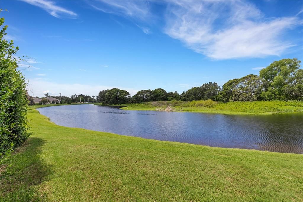 Activo con contrato: $329,000 (2 camas, 2 baños, 1827 Pies cuadrados)