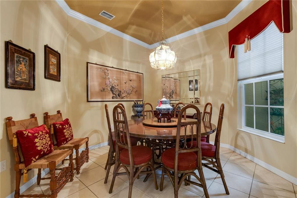 Activo con contrato: $329,000 (2 camas, 2 baños, 1827 Pies cuadrados)