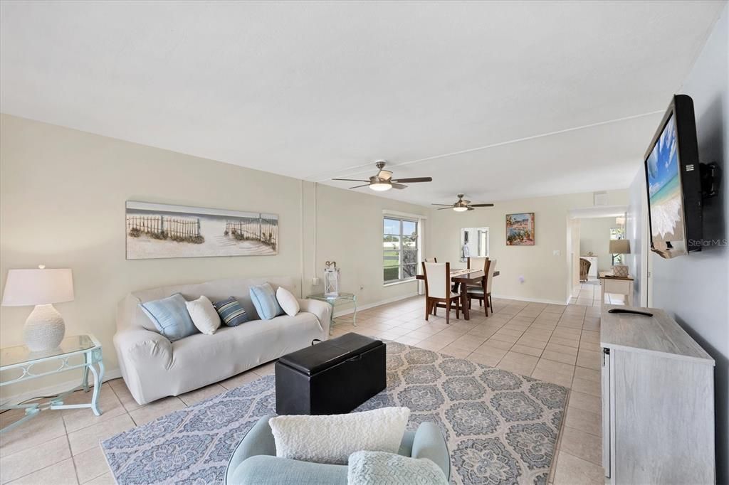 Activo con contrato: $179,000 (2 camas, 2 baños, 1409 Pies cuadrados)