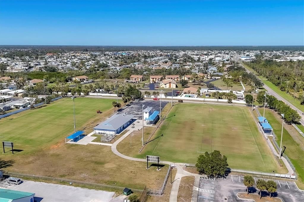 Activo con contrato: $179,000 (2 camas, 2 baños, 1409 Pies cuadrados)