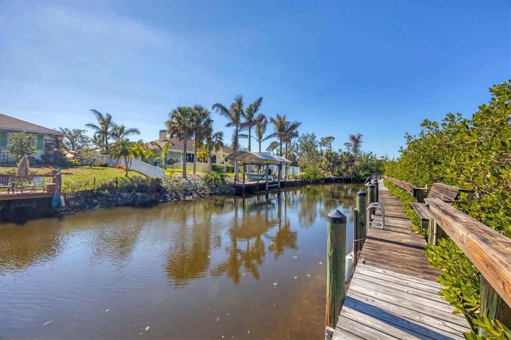 Activo con contrato: $179,000 (2 camas, 2 baños, 1409 Pies cuadrados)